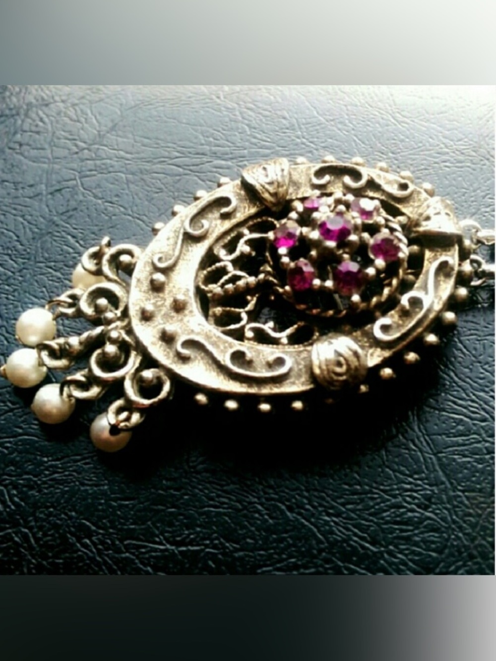 Vintage Brooch Burgundy Renaissance Style